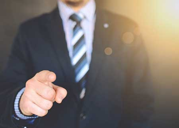 Q. What are the points to keep in mind when hiring a foreigner who changes a company?