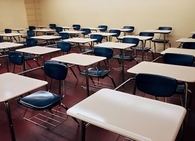 日本語学校における行政書士のニーズ